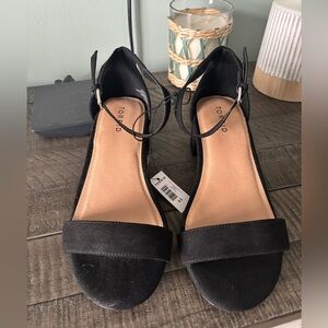 Torrid sandals with block heel, size 8.5. New with tags.